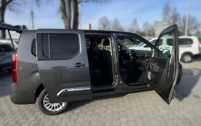 Toyota Proace City Verso cena 131900 przebieg: 7, rok produkcji 2023 z Małogoszcz małe 46